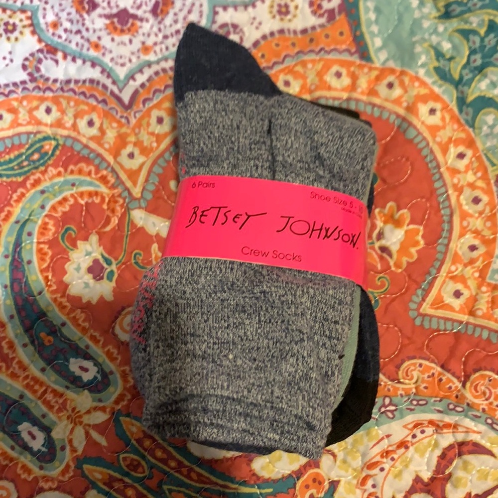 Unopen Betsy Johnson crew sock